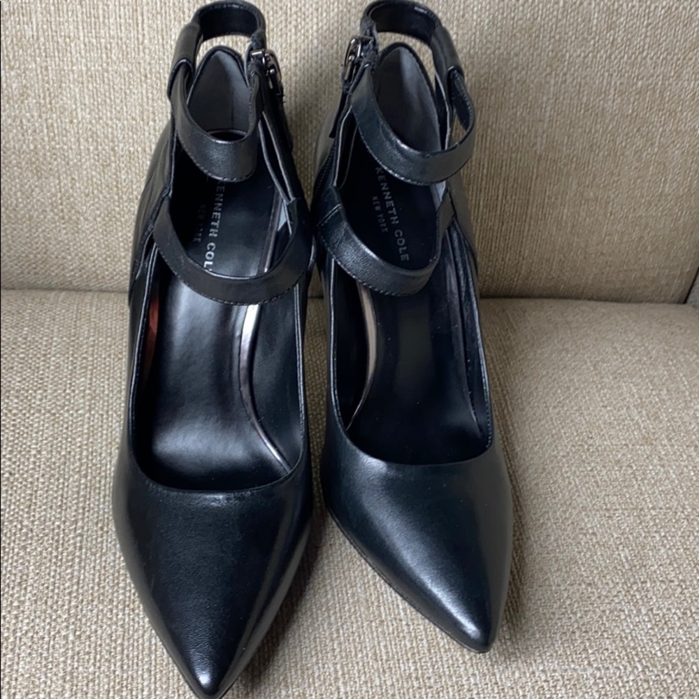 Kenneth Cole size 7.5 heels